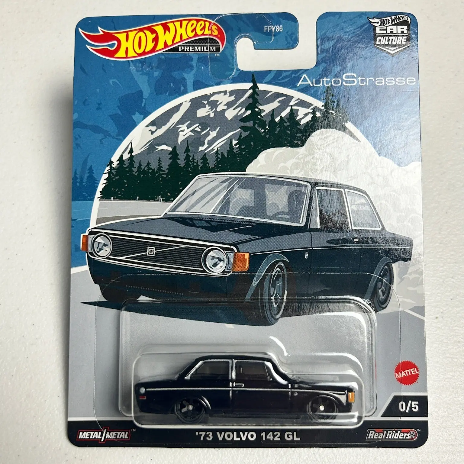 Hot Wheels 1:64 Car Culture Auto Strasse '73 Volvo 142 GL 0/5 Chase