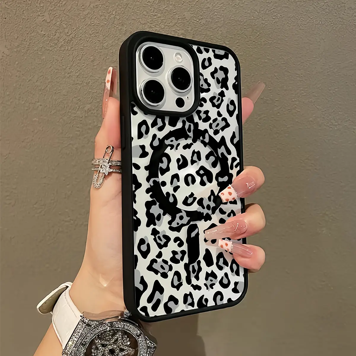 Premium Magnetic Case for  iPhone11/12/13/14/15/16/17promax Black leopard print cased MagSafe Ready, Anti-Fal, Springtok,and  Ultra-Thin Design| Perfect for Everyday Use Screen  Protector Aesthetic Resistance Smartphone  Shockproof Protection