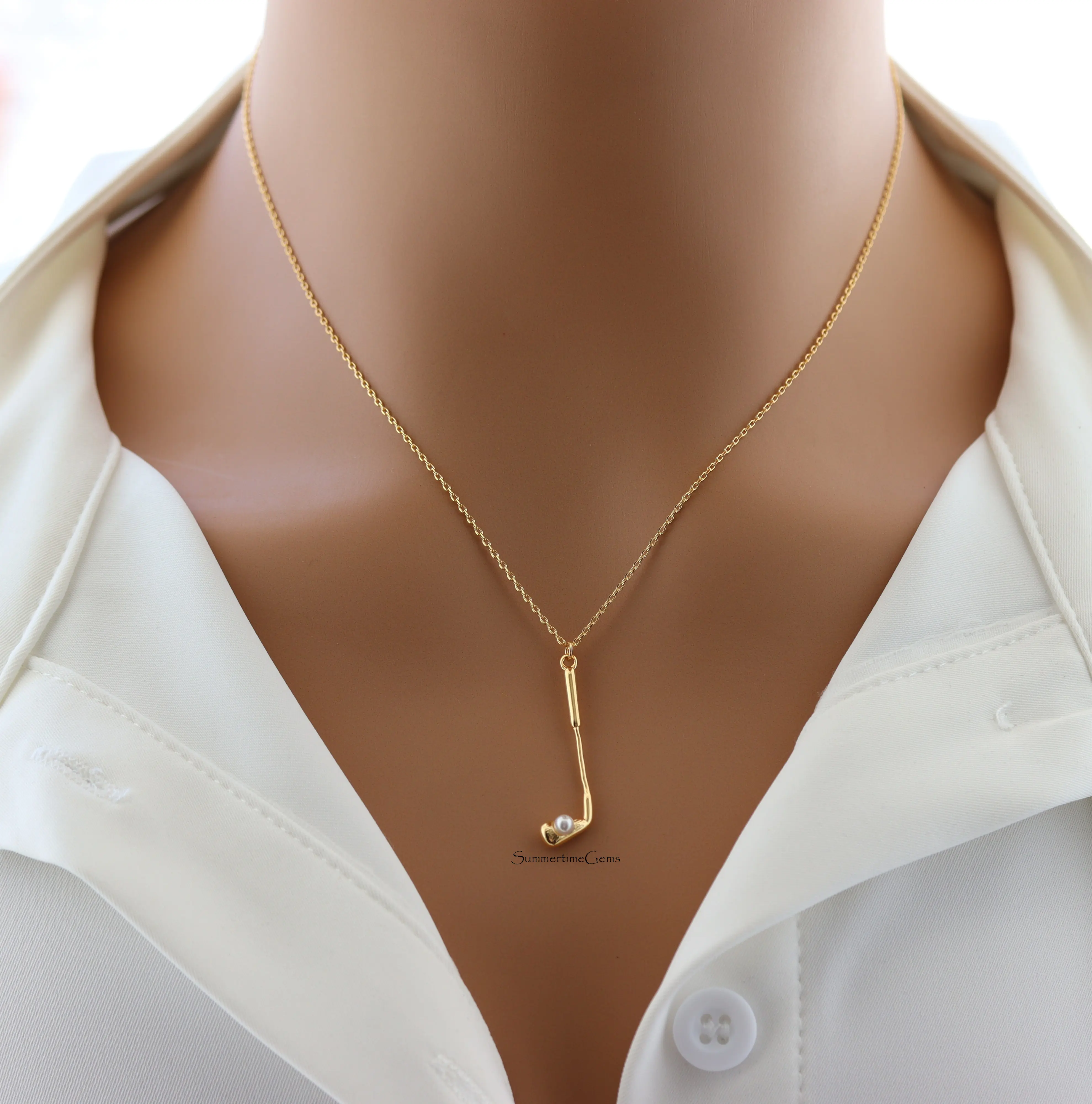 18K Gold Plated Golf Club with Pearl Pendant Necklace – Elegant Sports-Inspired Jewelry for Golf Lovers