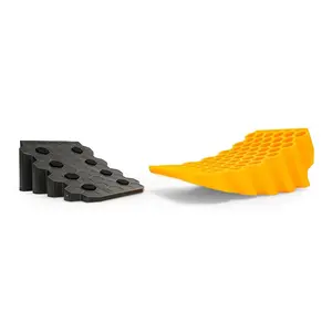 Camco C1W-44423 Curved Leveler with Wheel Chock