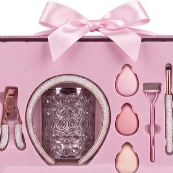 Unlock your glam: Platinum VVS Bling 32 piece premium makeup brush collection