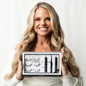 Lisa Wilson Starter Kit Cosmetic Makeup