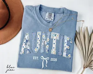 Comfort Colors Custom Auntie Shirt, Floral Faux Patchwork Aunt Shirt, Coquette New Aunt Gift, Pregnancy Reveal To Aunt, Aunt Shirt With Bow