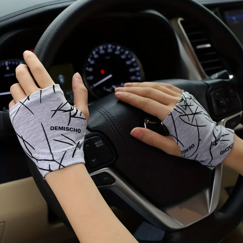 Women's Striped Short Half-Finger Summer Gloves, Polyester Thin Fiber Breathable Ice Silky Fabric, Tattoo Coverage Sports & Outdoor Accessory for Dance Activities
