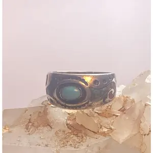 Turquoise ring size 5.50 Navajo band southwest swirls pinky coral chips sterling silver women