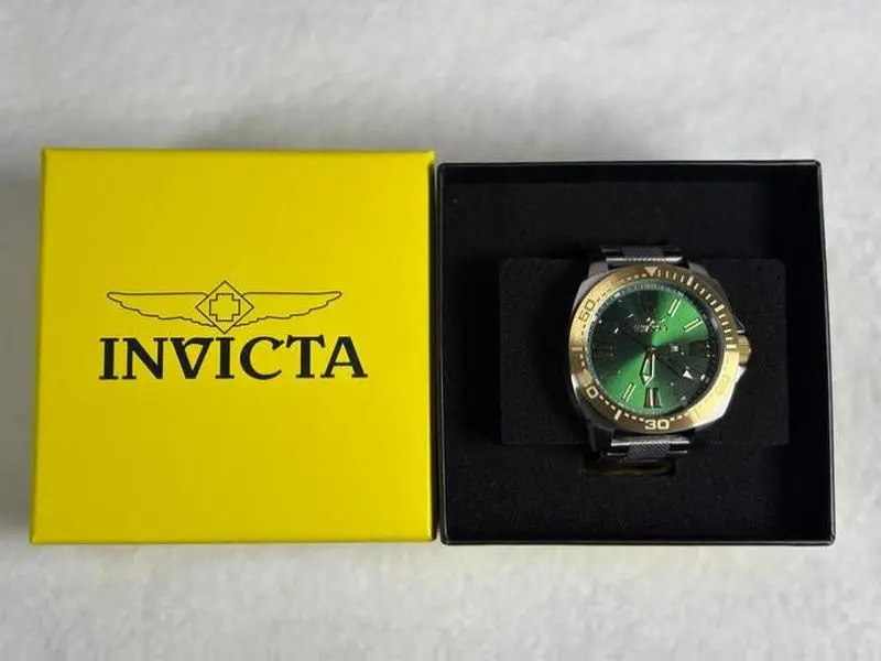 Invicta Speedway Men's Watch 46mm Stainless Steel Case Deep Green Dial Rotating Bezel Luminous Markers Durable Steel Bracelet