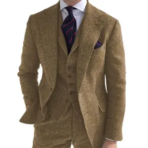Men’s three-piece suit with a notched lapel collar; men’s banquet and party performance set; men’s formal fashion classic with long-sleeved workwear; solid colors—beige and dark gray.