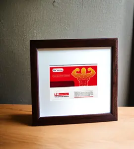 This is a very practical picture frame; its appearance is both mysterious and powerful. It's convenient, quick, and easy to use—you definitely won't regret buying it. -vsa