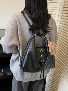 Vintage Multifunctional Tote Bag for Women, New Large Capacity Shoulder Bag, Versatile Commuter Underarm Bag, Stylish and Practical, Elegant Commuter Bag