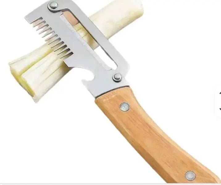 Stainless Steel-Wood Manual Cutter Practical Kitchen Tool - Multifunctional Vegetable Cutter, Peeling Knife for Green Onion, Squid, Home Kitchen