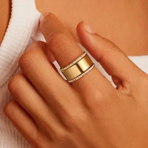 UUR Stainless Steel 3PCS Cubic Zirconia Stackable Band Rings Round Cut Engagement Promise Ring Set