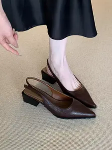 Women's Pointed Toe Slingback Block Heels, Vintage Distressed Leather Comfortable Chunky Heel Pumps, Elegant Retro Dark Brown Closed Toe Shoes for Women, Versatile for Office Daily Wedding Party, Daily Wear Footwear, Exquisite Heels