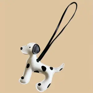 1 cute Dalmatian pendant, made of pu leather, suitable for backpacks, shoulder bags and all kinds of bag pendants; And car key chain accessories, ideal gifts for ladies.