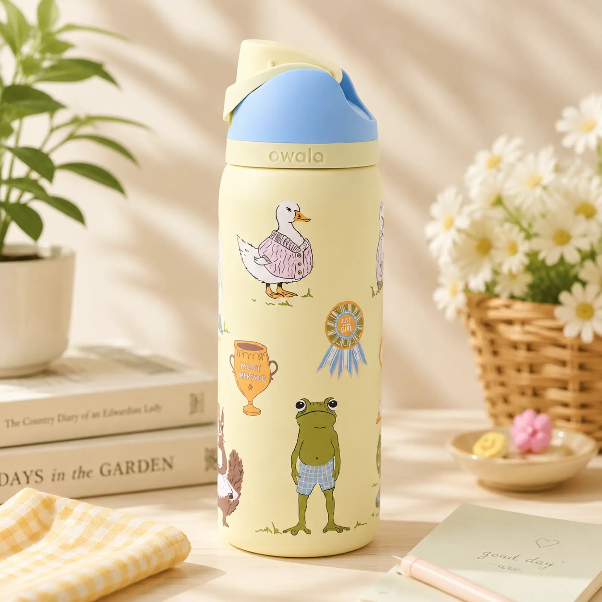Owala UO Exclusive Party Animals FreeSip 32oz Water Bottle Owala x Urban Outfitters, Perfect for School, Travel & Everyday Use