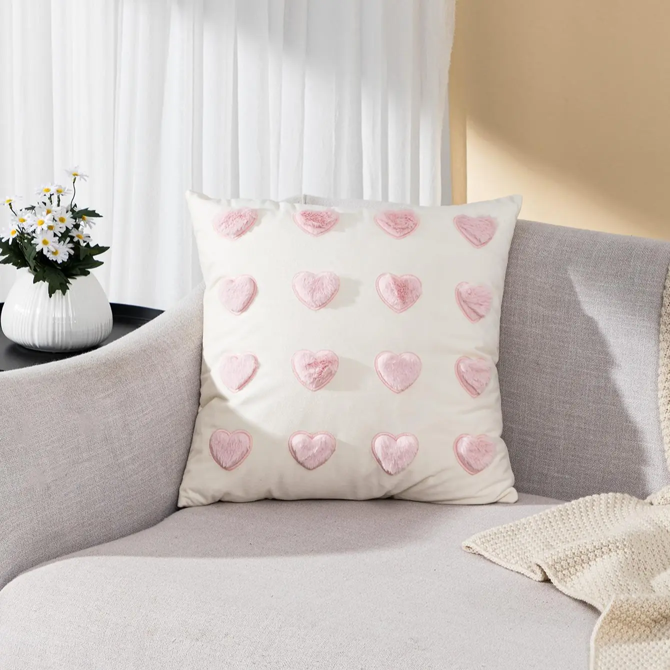 Heart Pattern Cushion Cover without Filler, 1 Count Cozy Corner Throw Pillow Cover, Breathable Soft Bedding Girly Bedroom Accessories, Decoration Squa