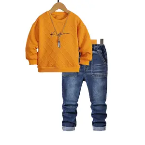 [Boys' Autumn 2-Piece Set] New Autumn Outfit Two-Piece: Boys' Long Sleeve Orange Crew Neck Sweatshirt with English Print Pullover and Casual Jeans Set, Perfect for Outdoor