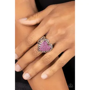 Paparazzi Jewelry Ring Romantic Escape - Pink