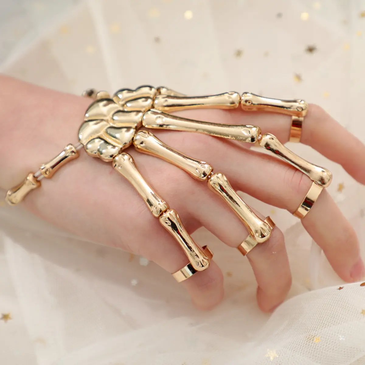 Skull Skeleton Hand Bracelet with Chain Ring ,Gothic Skeleton Skull Hand Bone Bracelet, Halloween Jewelry for Women Men