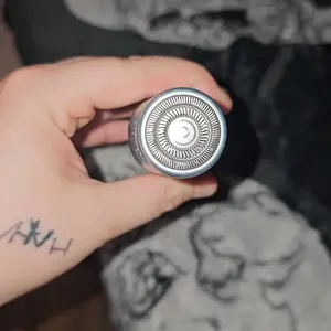 Product Review of Akunbem Bikini Trimmer for Women, Electric Shaver and Razor Rechargeable 2-in-1 Body and Facial Epilator, Dual Heads for Painless Trimming of Pubic Hair, Face, Underarms and Legs, IPX7 Waterproof. Christmas Gift New Year Gift Shaving Grooming from K** B**p