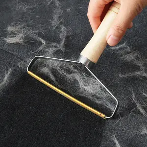 Wooden handle lint remover for clothes and coats, manual lint remover, stainless steel double-sided, gentle on clothes, Deshedding Tool