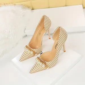 [Perfect Heel for Modern Woman] Womens Elegant Stiletto Heels, Thousand bird plaid pattern pattern collocation Dazzling Faux Pearl and metal Chain Decor, Wedding Evening Dress Office Party Dating Shoes, sleek pointed toe, eye-catching heel,
