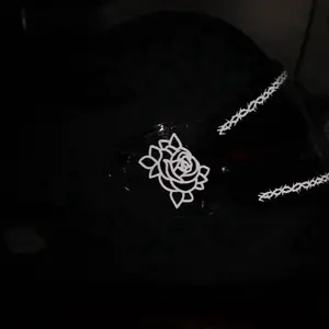 Reflective Thorns and Roses Visor Decal Kit