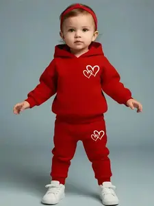 Spring Autumn Baby Girl Cute Heart Print Fleece Hoodie and Pants Set, Adorable Two-Piece Outfit for Infants and Toddlers