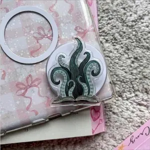 Accurate Octopus Eye Phone Grip, Eldritch Kraken Griptok, Lovecraftian Monster Phone Stand, Cosmic Horror Eye Accessory, Surreal Tentacle Art Gift magnetic mount