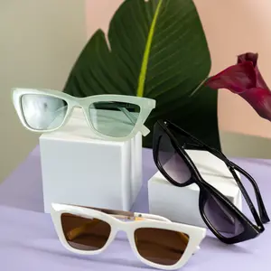 Madison, Robin Ruth Eyewear,  Milan 5000, Full Rim Round shape