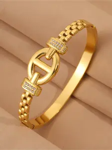 1 fashionable and versatile classic bracelet, made of stainless steel material and designed with hollowed out diamond inlay, perfect for fashionistas, daily wear, and important occasions