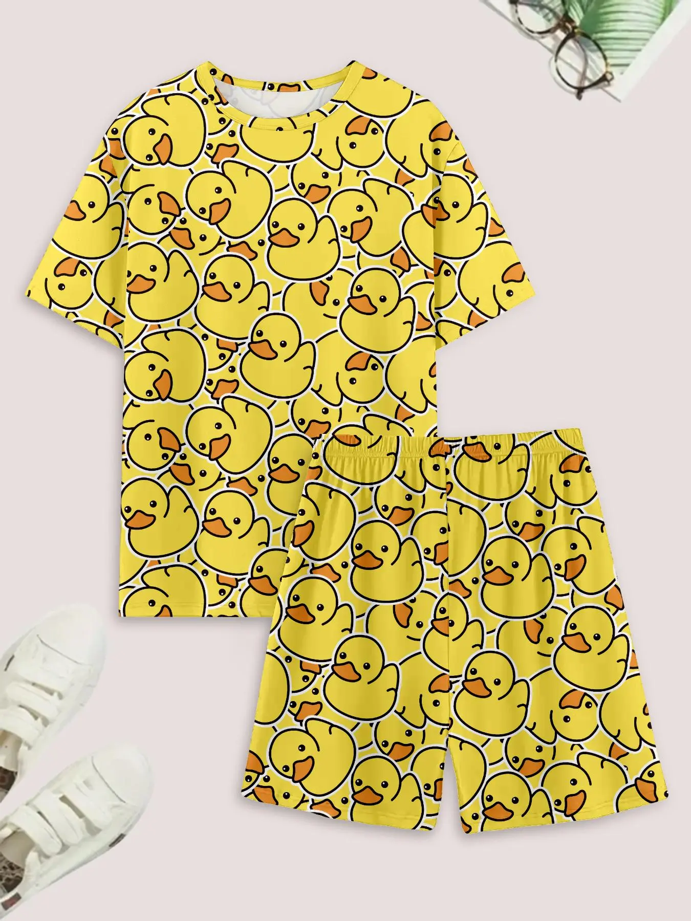 Men's Cartoon Duck Print Tee & Shorts Two Piece Loungewear, Short Pajama Casual Comfy Round Neck Short Sleeve T-Shirt & Shorts PJ Set, Men's Sleepwear for Summer