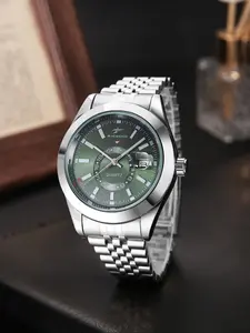 RICECGO Men's Business Fashion Watches Quartz Analog Wristwatch Quartz Analog Timepiece Premium-grade stainless steel case Dual-scale dial with date window Cool metallic finish complements sophisticated style Elegance for both business and leisure