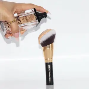 Foundation concealer brush