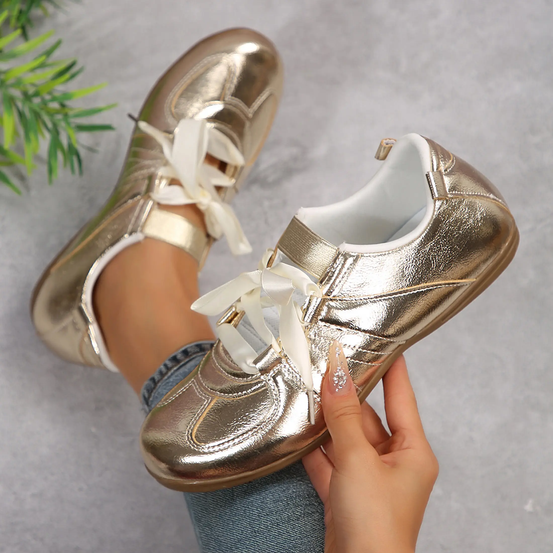 Ladies' Shiny Metallic Shiny Sneakers Ribbon Tie Design Comfortable Casual Lace - up Walking Indoor Outdoor Shoes