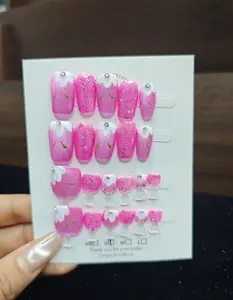 Tammy(13740)gc.Match nails(fingers and toe nails together)