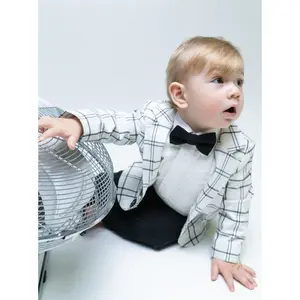 Bow tie