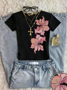 Women's Sequin Floral Pattern Round Neck Short Sleeve Casual Short Top, Sexy Slim-Fitting Plant Design Tee, Perfect for Everyday Wear