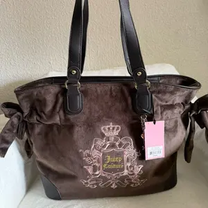 BEAUTIFUL JUICY COUTURE JUICY FOR ALL TOTE CHOCOLATE BIG SIDE BOWS