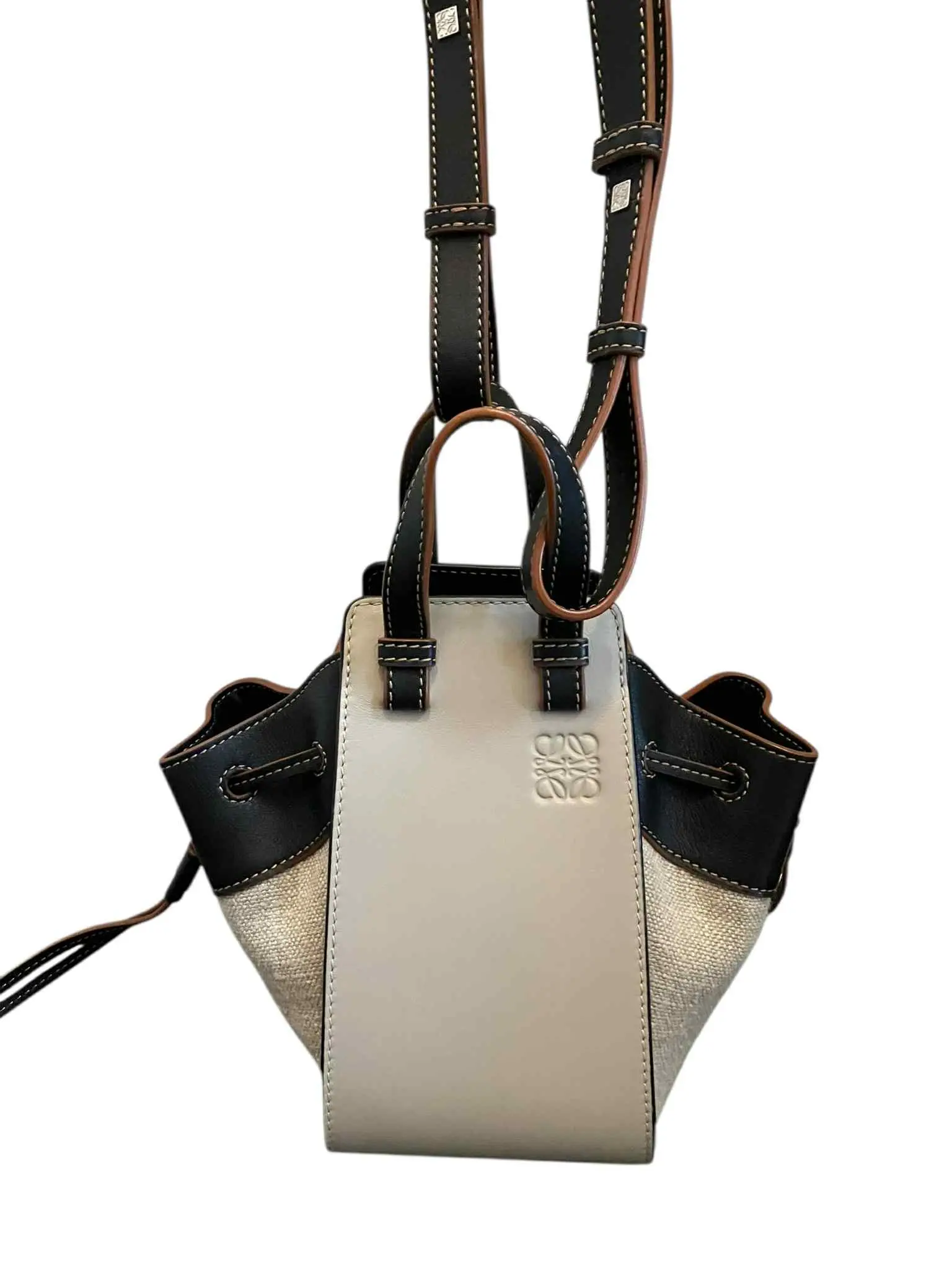 Pre-owned 7 Crossbody Bags Loewe Hammock Mini
