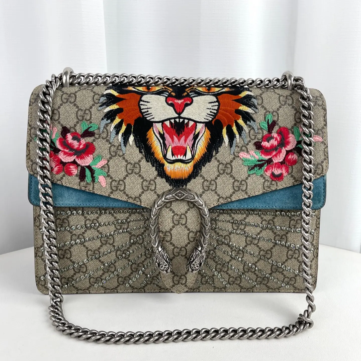 Pre-owned GUCCI GG Supreme Dionysus