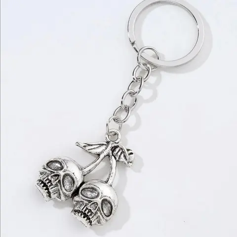 Skull Design Pendant Keychain, Street Style Keychain for Men & Women, Trendy All-match, Exquisite & Stylish Keychain for Birthday Gift, Charm, Fashionable Zinc Alloy Keychain