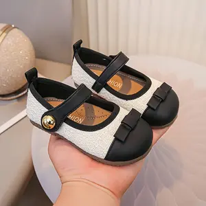 Girls' Fashion Flat Shoes, Girls' Mary Janes, Girls' Low-Top School Shoes with Closure and Metal, Contrast Color Round Toe, Lightweight and Casual Parties, Suitable Daily Wear and Outdoor Activities in,, and Fall