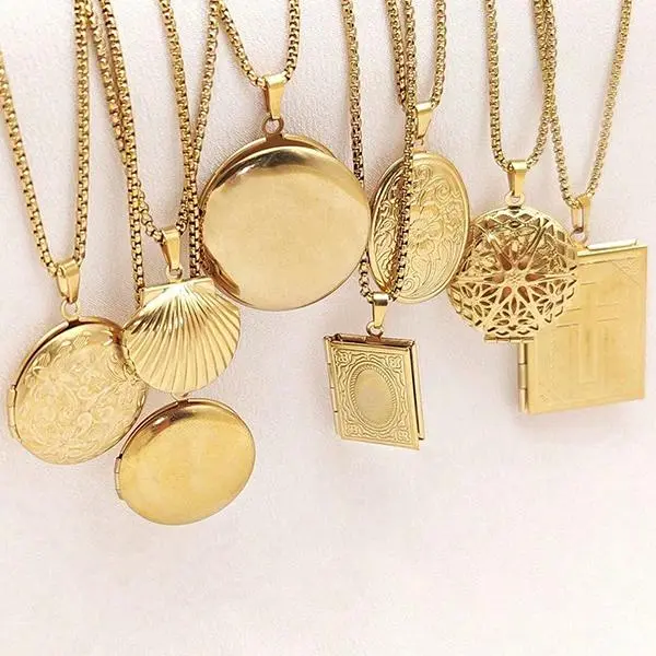 Vintage Versatile High-End Multi-Style Locket Stainless Steel Necklace for Women – A Stylish, Minimalist, Niche Accessory Durable Fashion Accessory Dainty Minimalist Design