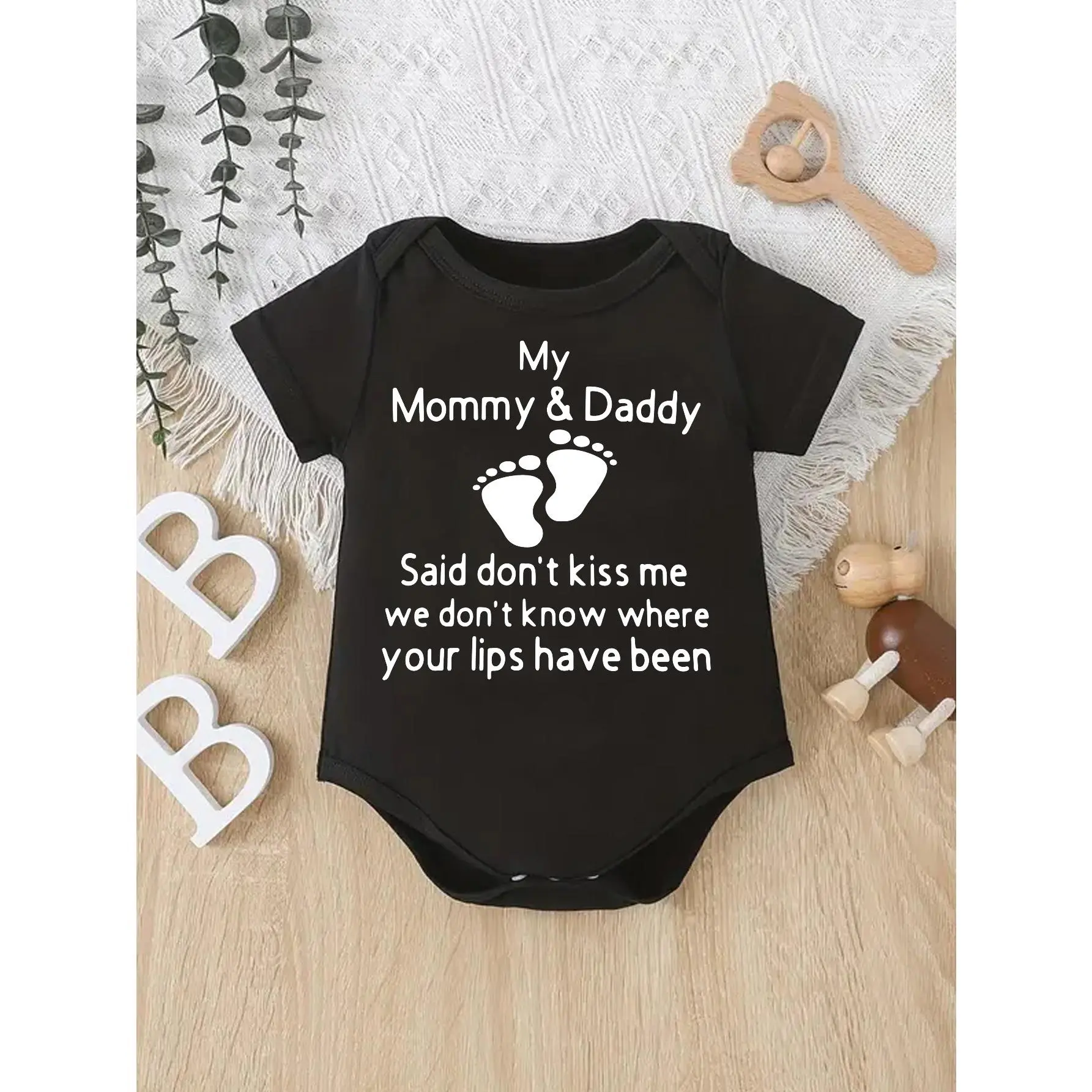 Unisex Infant Knitted Bodysuit, Funny Quote "My Mommy And Daddy Said Don't Kiss Me", Footprint Print, Short Sleeve, Button Front, Regular Fit, All Seasons, For 0-12 Months, Baby Items, Newborn Baby Stuff
