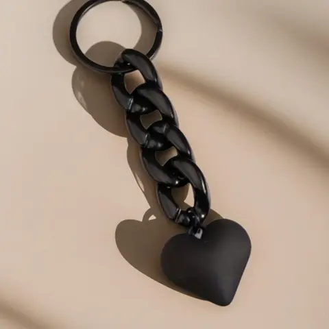 Heart Shaped Keychain, Heart Design Keychain, Minimalist Bag Accessory, Car Pendant, Phone Ornament, Versatile Keychain, Trendy Cute Keychain, Stylish Keychain, Fashionable Alloy Keychain, Heart Keychains