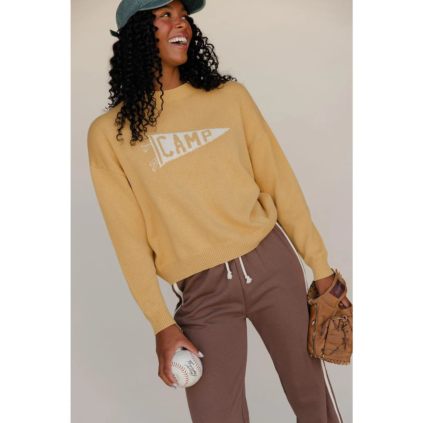 Women's Campfire Round Neck Pullover Tops, Everyday Soft Fleece Fabric, Relaxed Fit Casual Sweatshirt