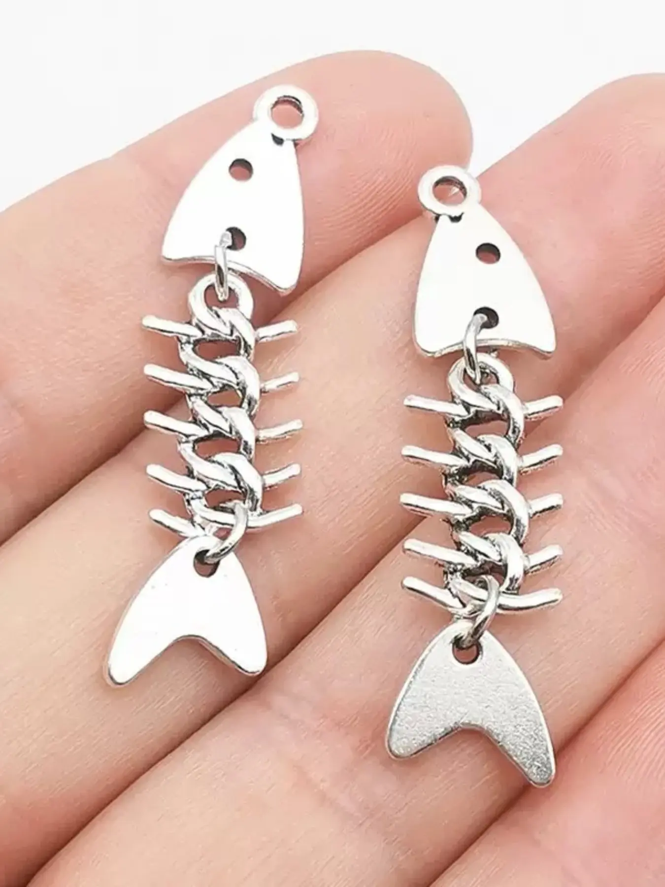 5pcs Silvery Color 50x11mm 3D Fish Bone Charms Fish Pendant For Jewelry Making DIY Jewelry Findings Designer Charms Unique Charms DIY Jewelry Accessories