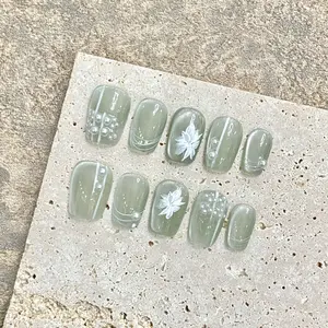 Ice-clear pure desire cat's eye, blooming flowers all the way, high-end light luxury light therapy finished product, versatile, detachable, reusable, press-type acrylic false nail and nail art patch
