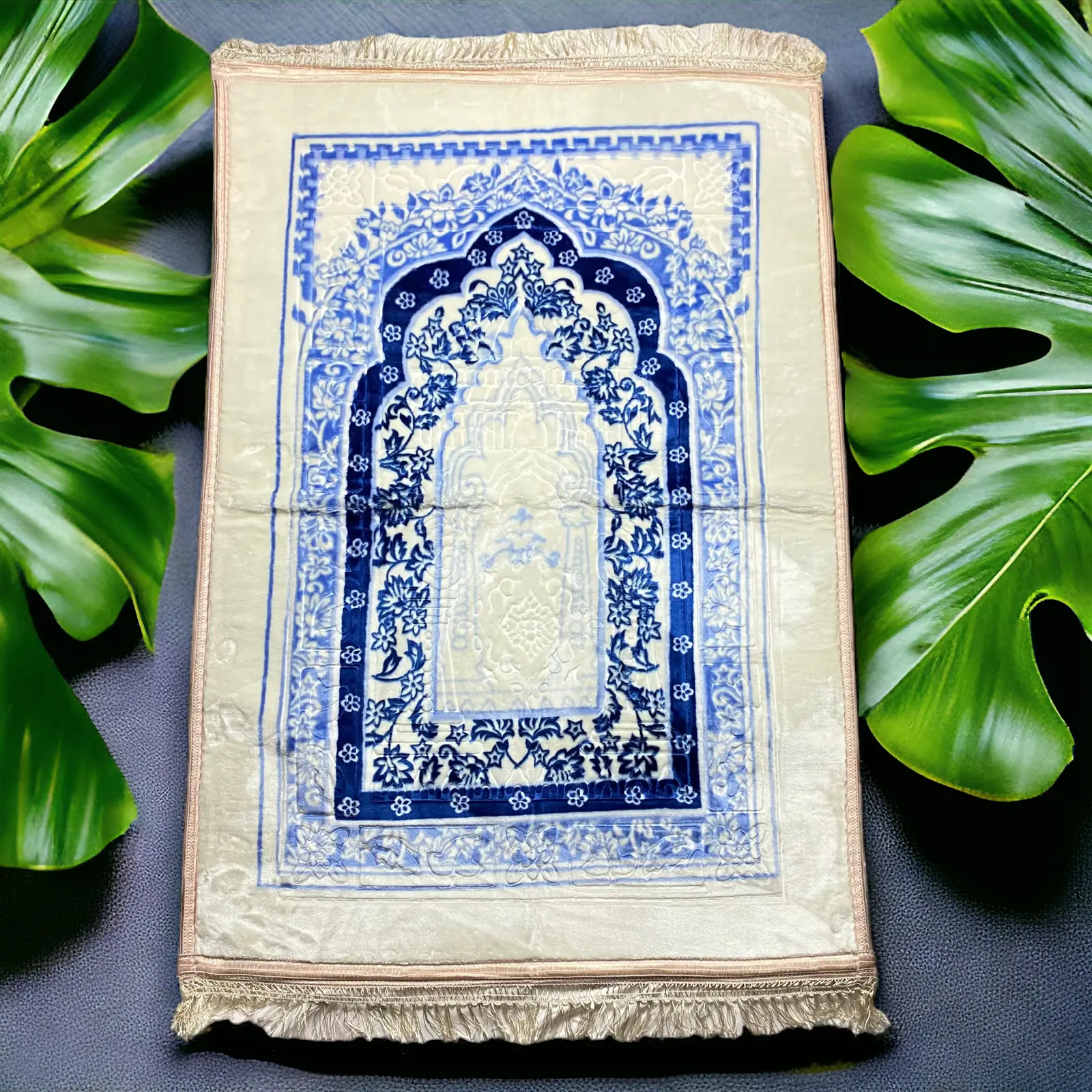 Muslim Padded Softness for Islamic Prayer Mat Non-Slip Prayer Rug