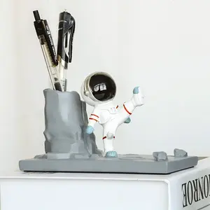 Mobile phone stand, Astronaut mobile phone stand with pen holder, Home Decorative Item, Office Desk Organizer, Tablet Stand, Resin craftsmanship, Stable and non-slip, Suitable for family and friends holiday gift